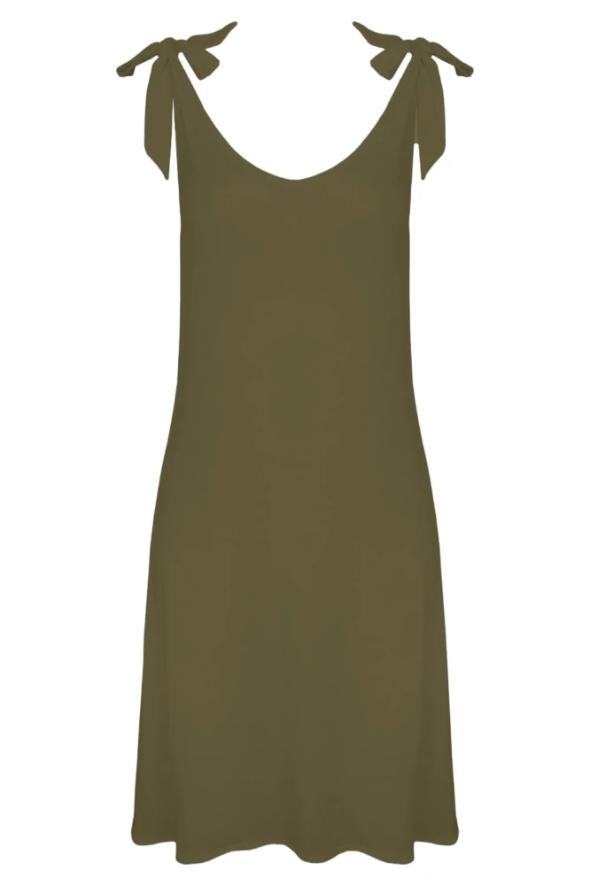 Beech MARINA przed kolano przód.jpg